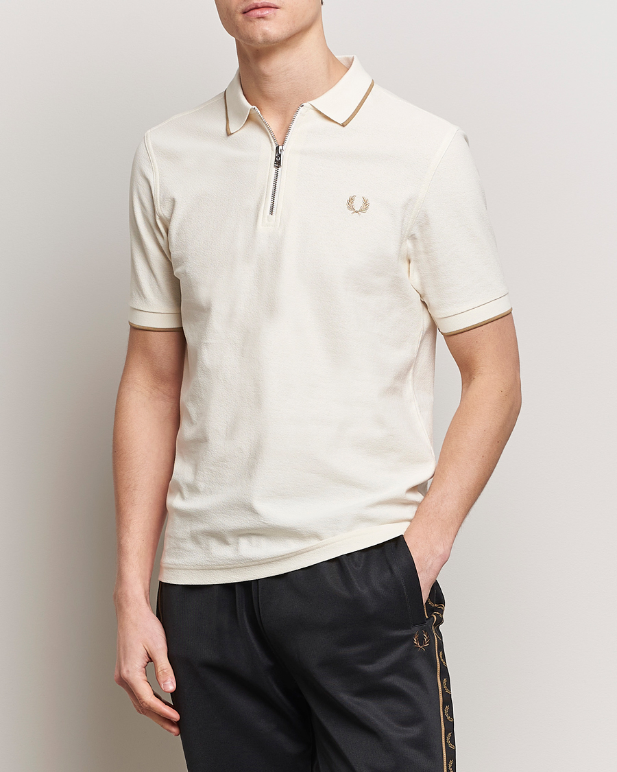 Herr | Fred Perry | Fred Perry | Crépe Half Zip Polo Ecru