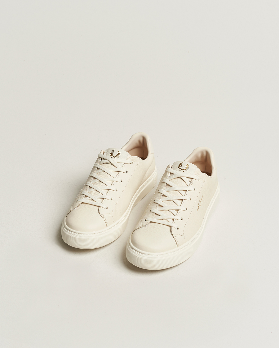 Herr | Nya produktbilder | Fred Perry | B71 Grained Leather Sneaker Ecru