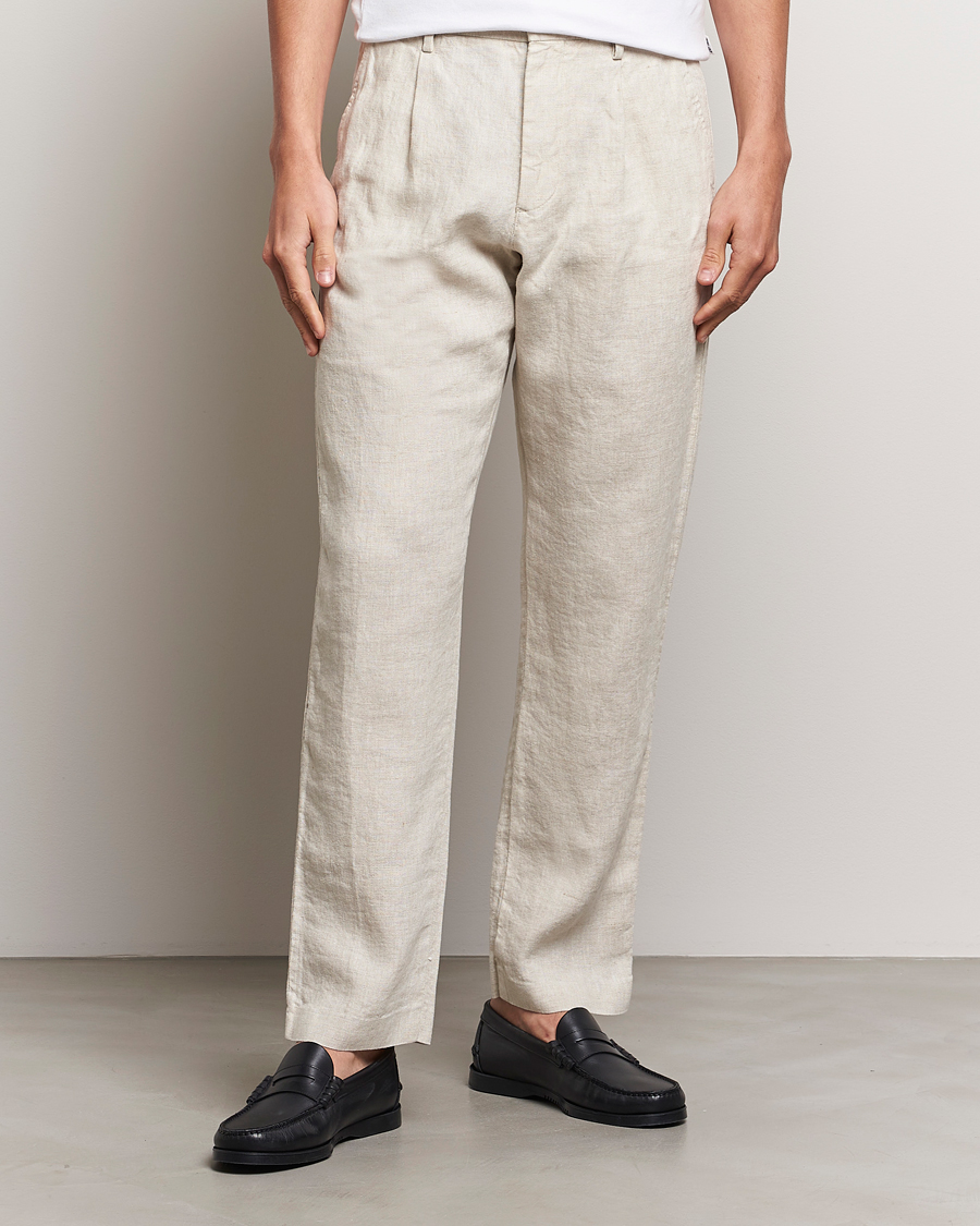 Herr | Avdelningar | NN07 | Bill Pleated Linen Trousers Oat