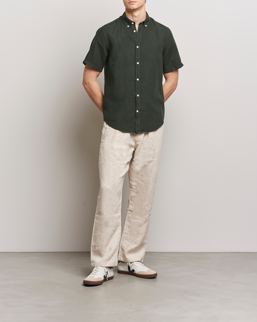 Herr | Skjortor | NN07 | Arne Linen Short Sleeve Shirt Rosin Green