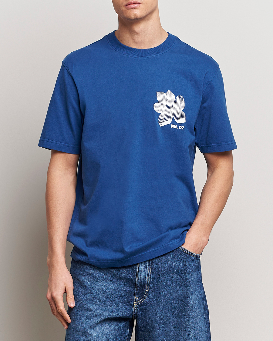 Herr | T-Shirts | NN07 | Adam Printed Crew Neck T-Shirt Blue Quartz