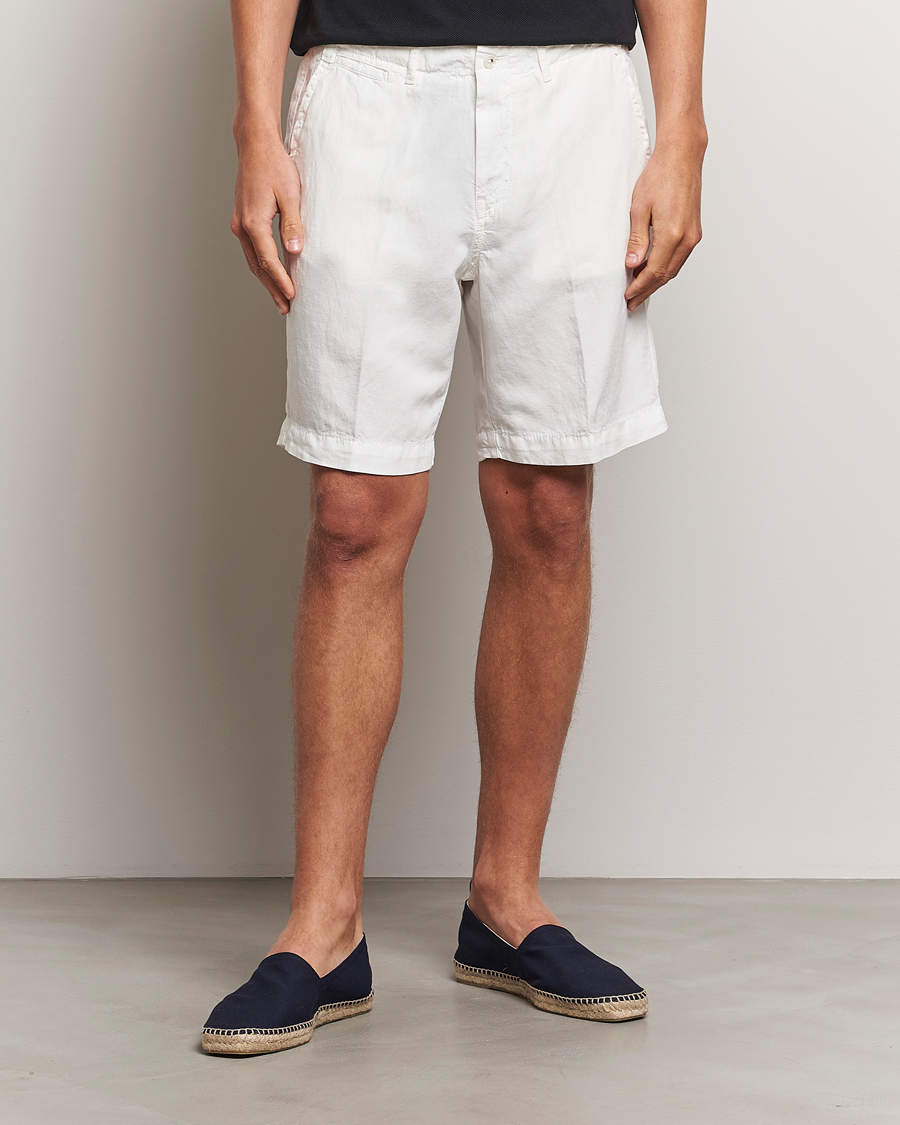 Herr | Kläder | Oscar Jacobson | Poggio Washed Linen Shorts White