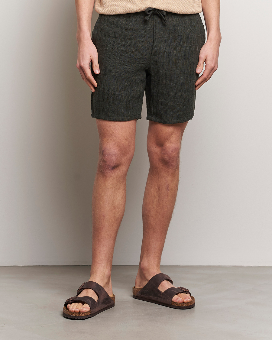 Herr | A Day's March | A Day's March | Ipu Herringbone Linen Drawstring Shorts Olive