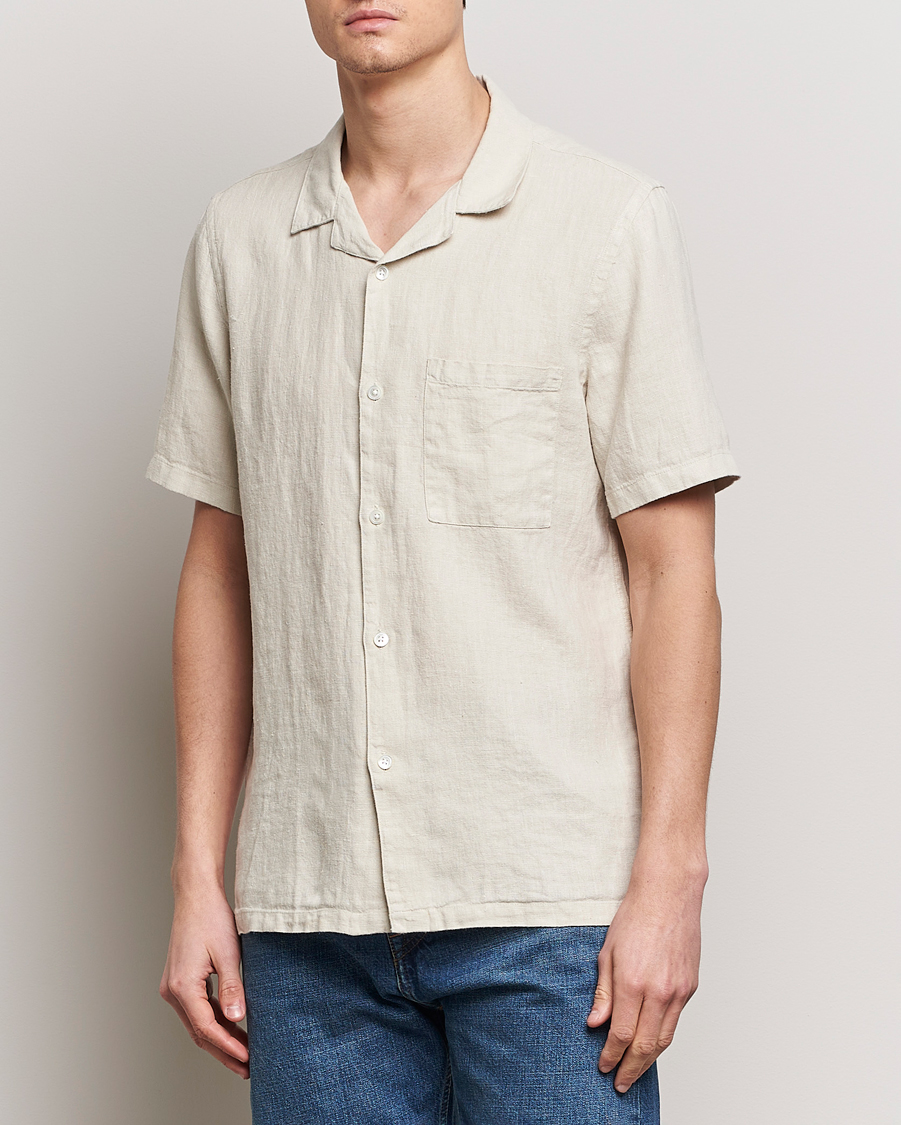 Herr | Linneavdelningen | A Day's March | Yamu Short Sleeve Linen Shirt Sand