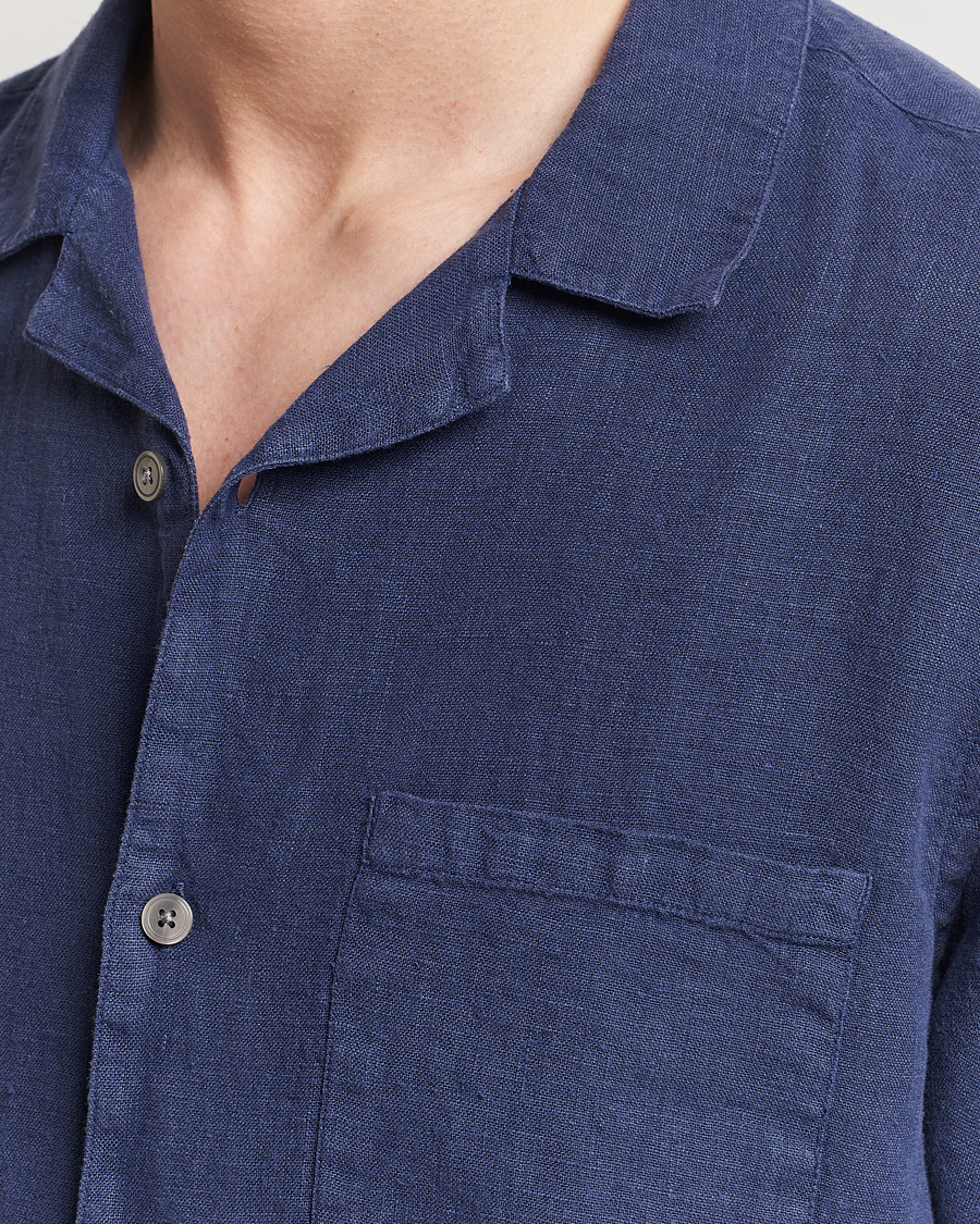 Herr | Skjortor | A Day's March | Yamu Short Sleeve Linen Shirt Brewers Blue