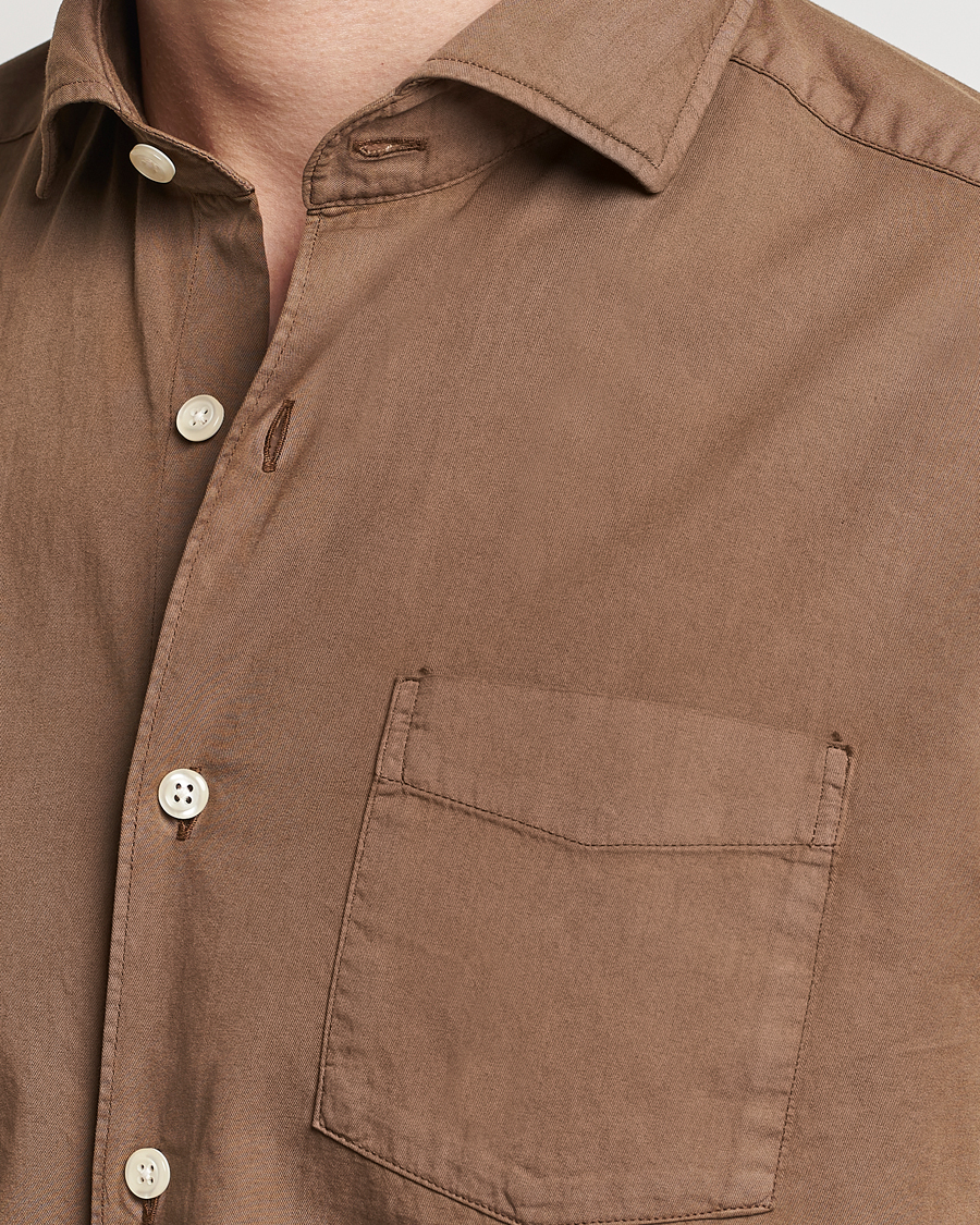 Herr | Skjortor | Oscar Jacobson | Reg Fit Wide Spread C GD Twill Light Army Green