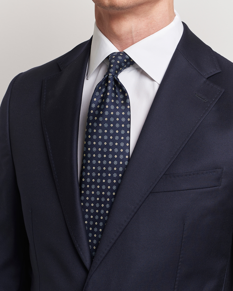 Herr | E. Marinella 3-Fold Printed Silk Tie Navy | E. Marinella | 3-Fold Printed Silk Tie Navy