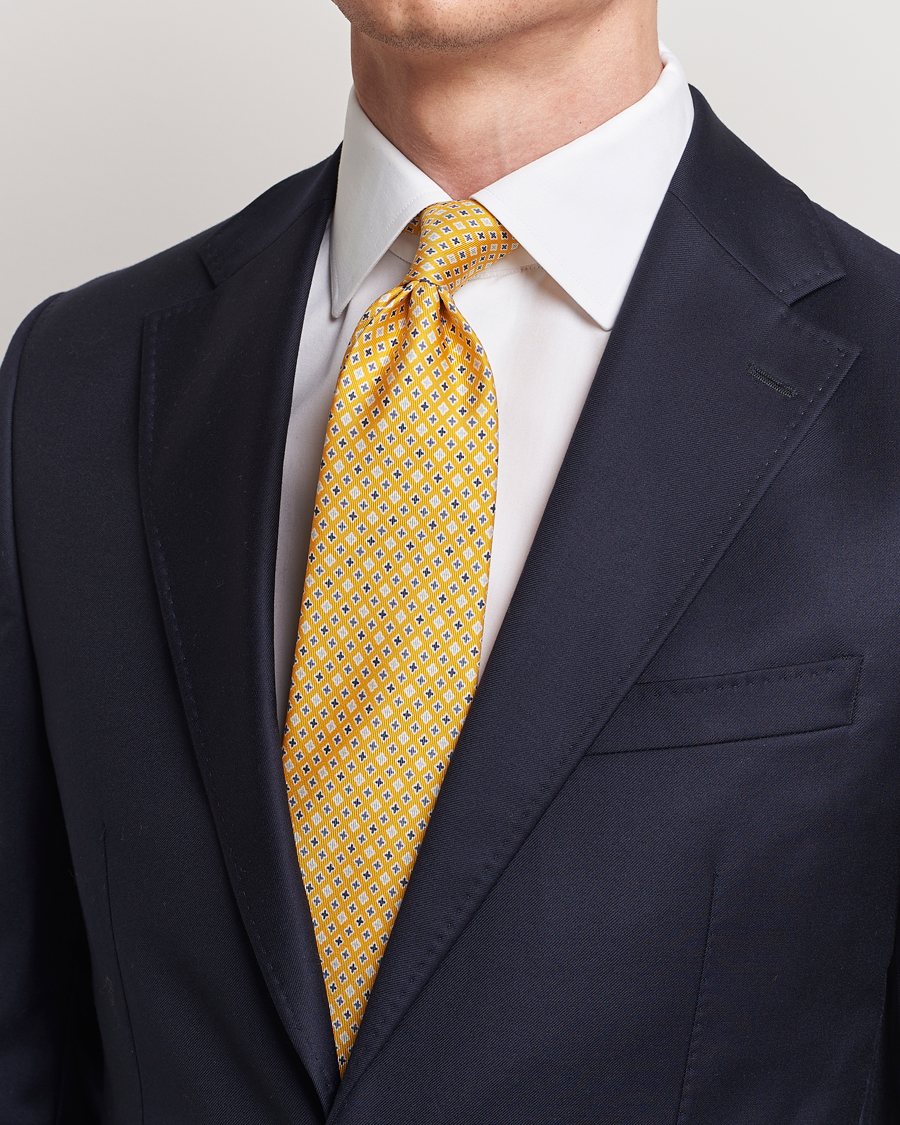 Herr | E. Marinella 3-Fold Printed Silk Tie Yellow | E. Marinella | 3-Fold Printed Silk Tie Yellow