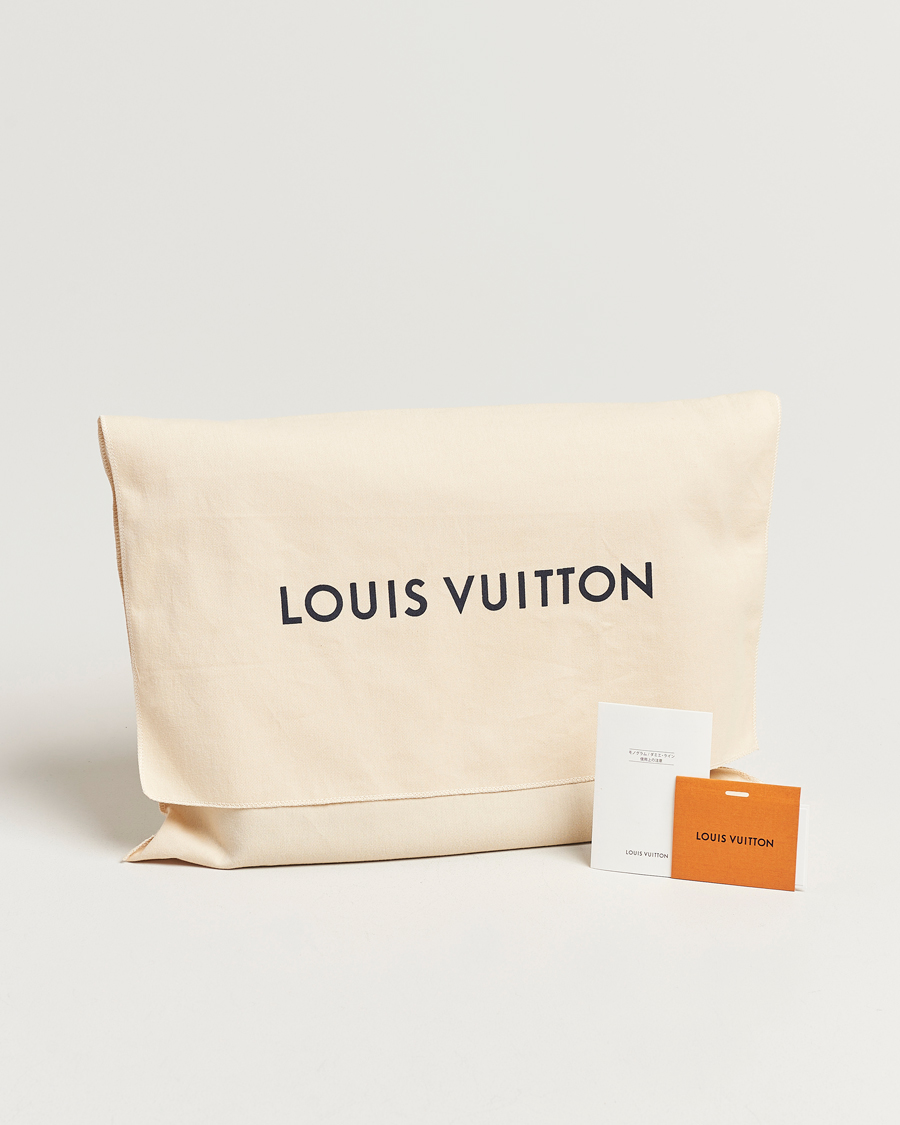 Herr | Louis Vuitton Pre-Owned District PM Messenger Bag Damier Graphite | Louis Vuitton Pre-Owned | District PM Messenger Bag Damier Graphite