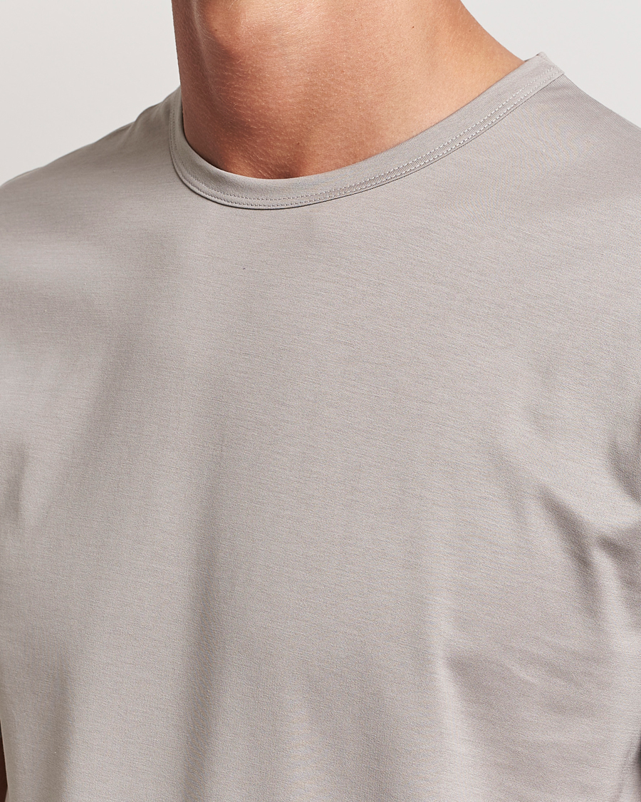 Herr | T-Shirts | Sunspel | Crew Neck Q82 Cotton T-Shirt Mid Grey