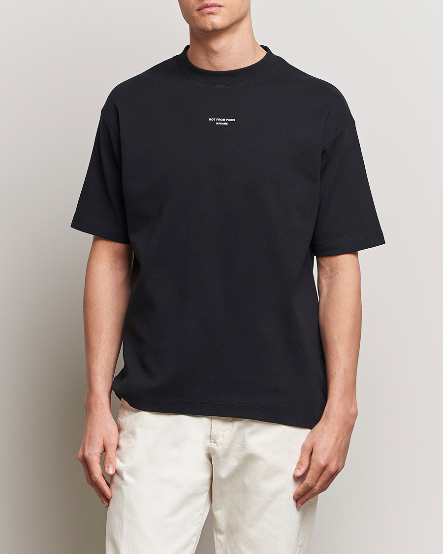 Herr | Avdelningar | Drôle de Monsieur | Classic Slogan T-Shirt Black