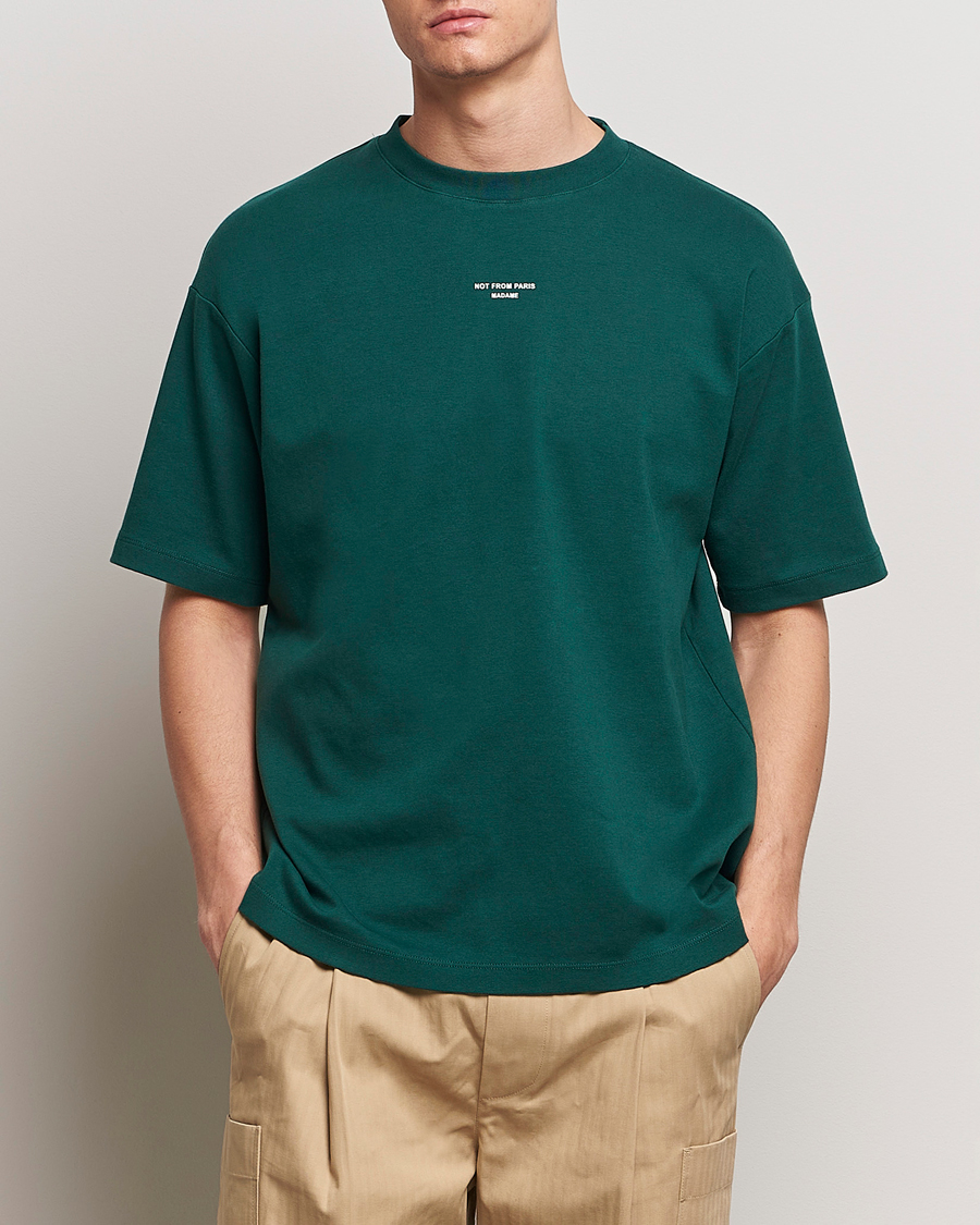 Herr | Contemporary Creators | Drôle de Monsieur | Classic Slogan T-Shirt Dark Green
