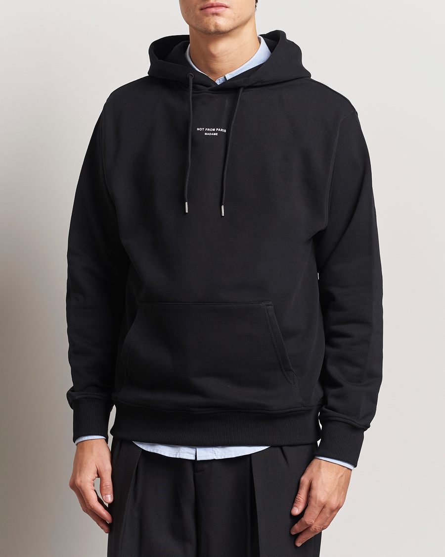 Herr | Tröjor | Drôle de Monsieur | Classic Slogan Hoodie Black