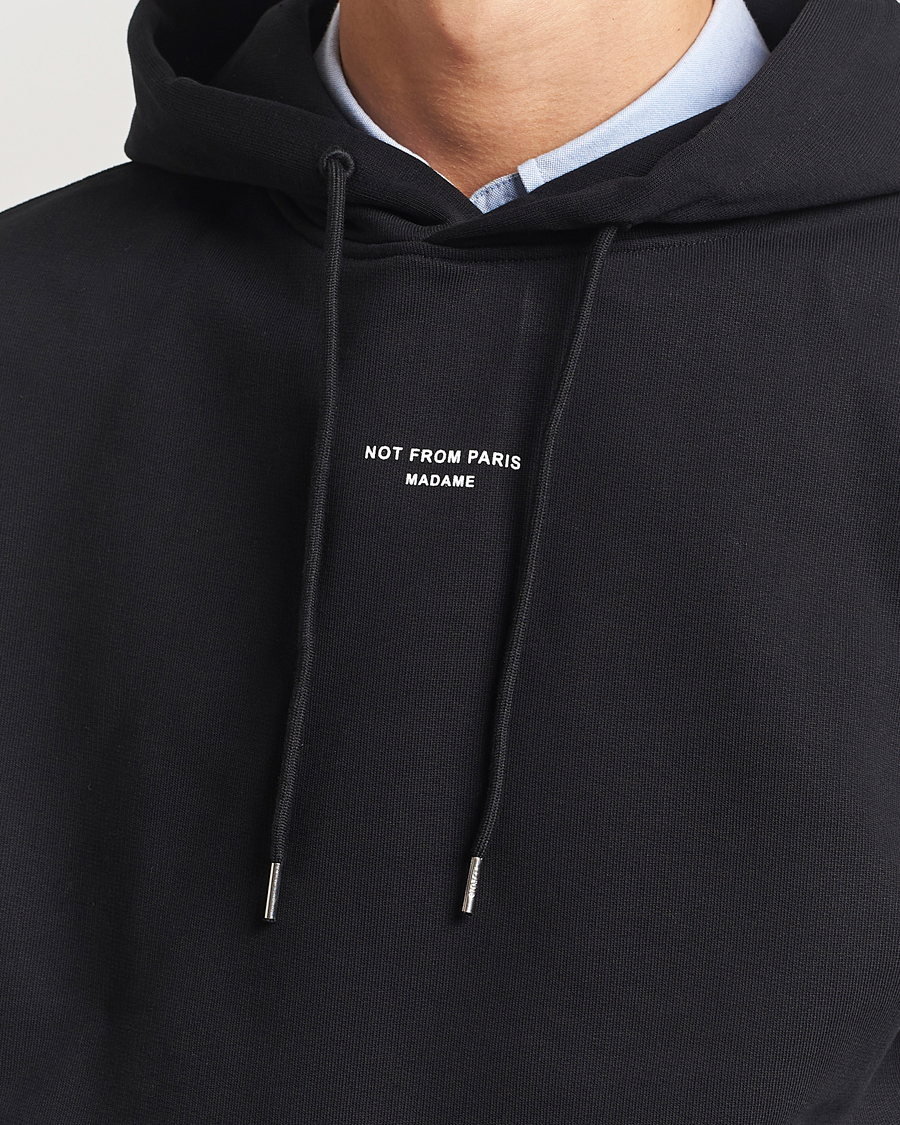 Herr | Tröjor | Drôle de Monsieur | Classic Slogan Hoodie Black