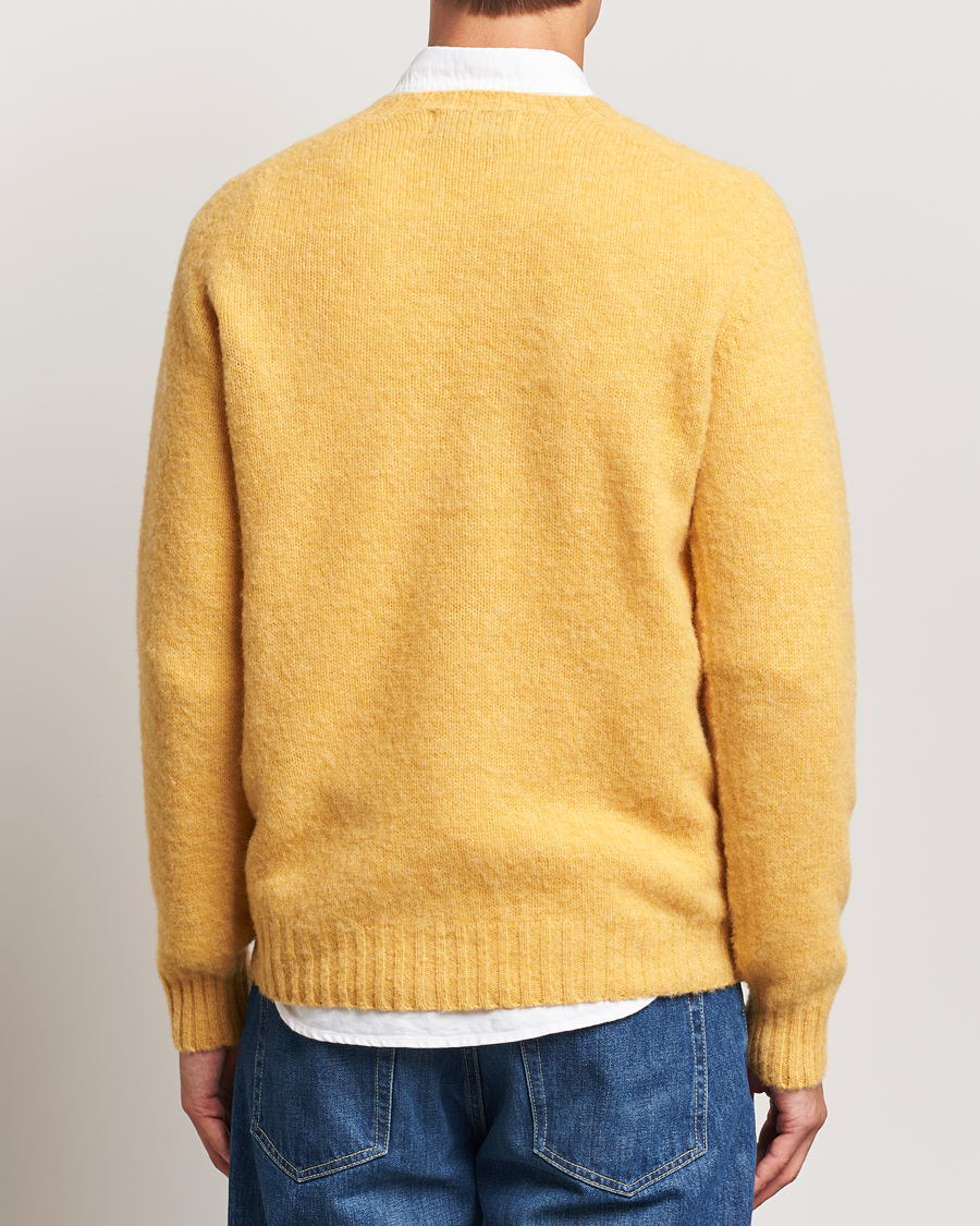 Herr | Tröjor | Harley Of Scotland | Brushed Supersoft Lambswool Crewneck Marzipan