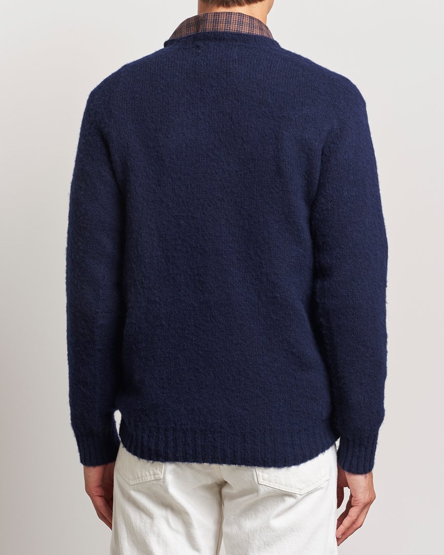 Herr | Tröjor | Harley Of Scotland | Brushed Supersoft Lambswool Crewneck Navy