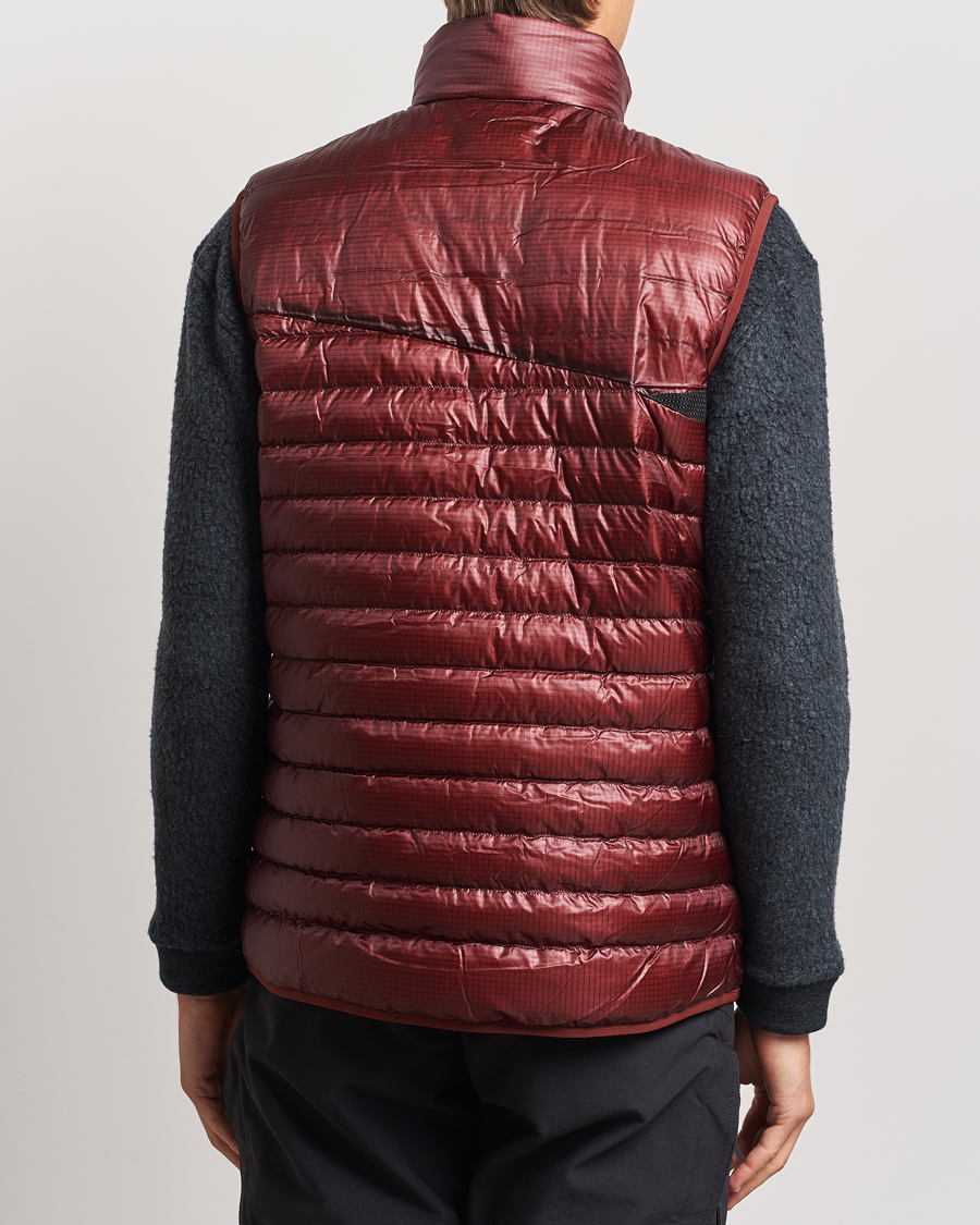 Herr | Jackor | Klättermusen | Lopt Lightweight Down Vest Madder Red