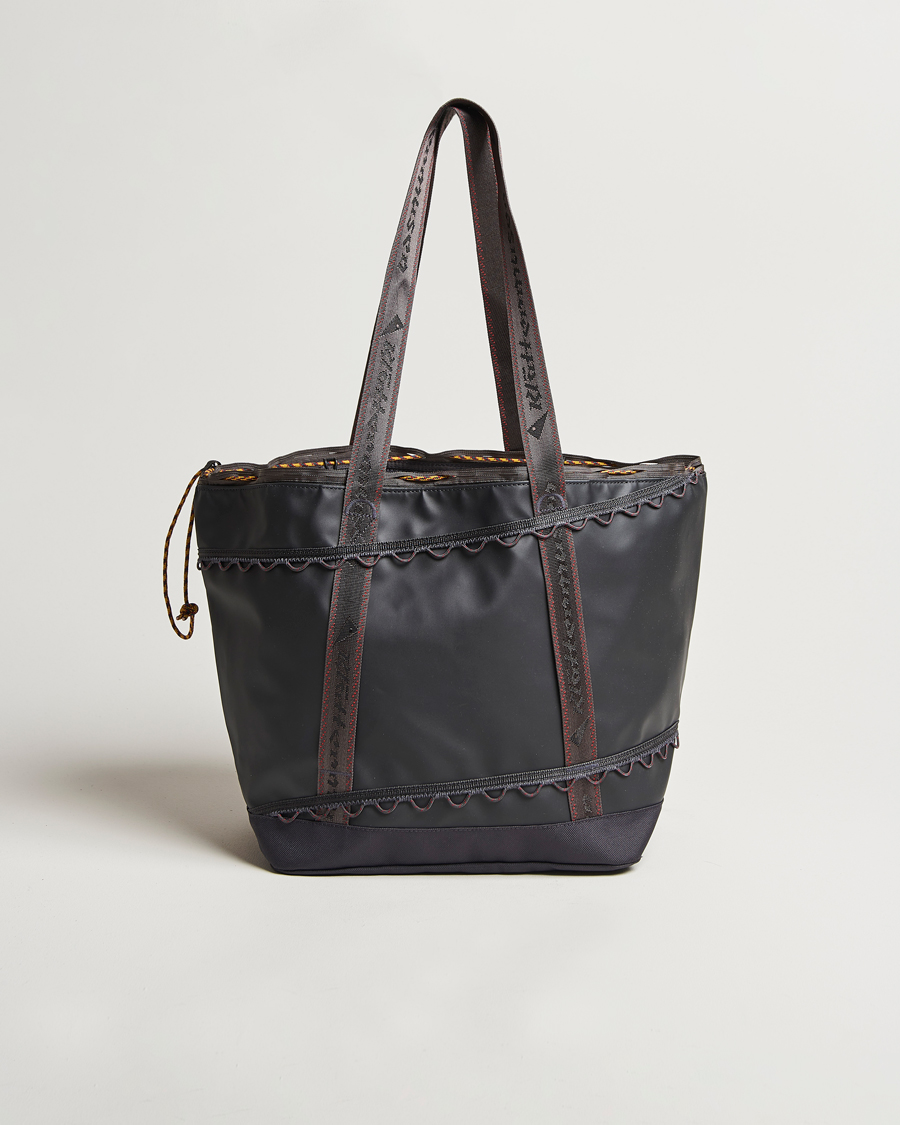Herr | Väskor | Klättermusen | Eljudner 25L Tote Bag Raven