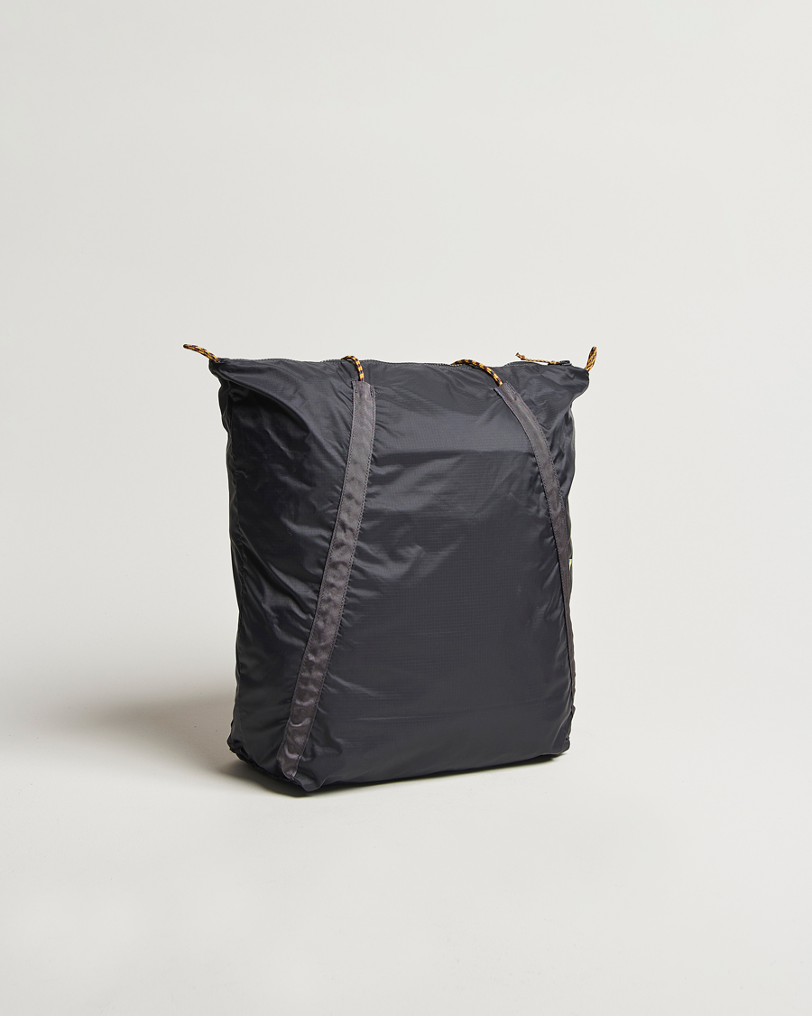 Herr | Väskor | Klättermusen | KlättermusenGebo 23L Lightweight TotebagRaven