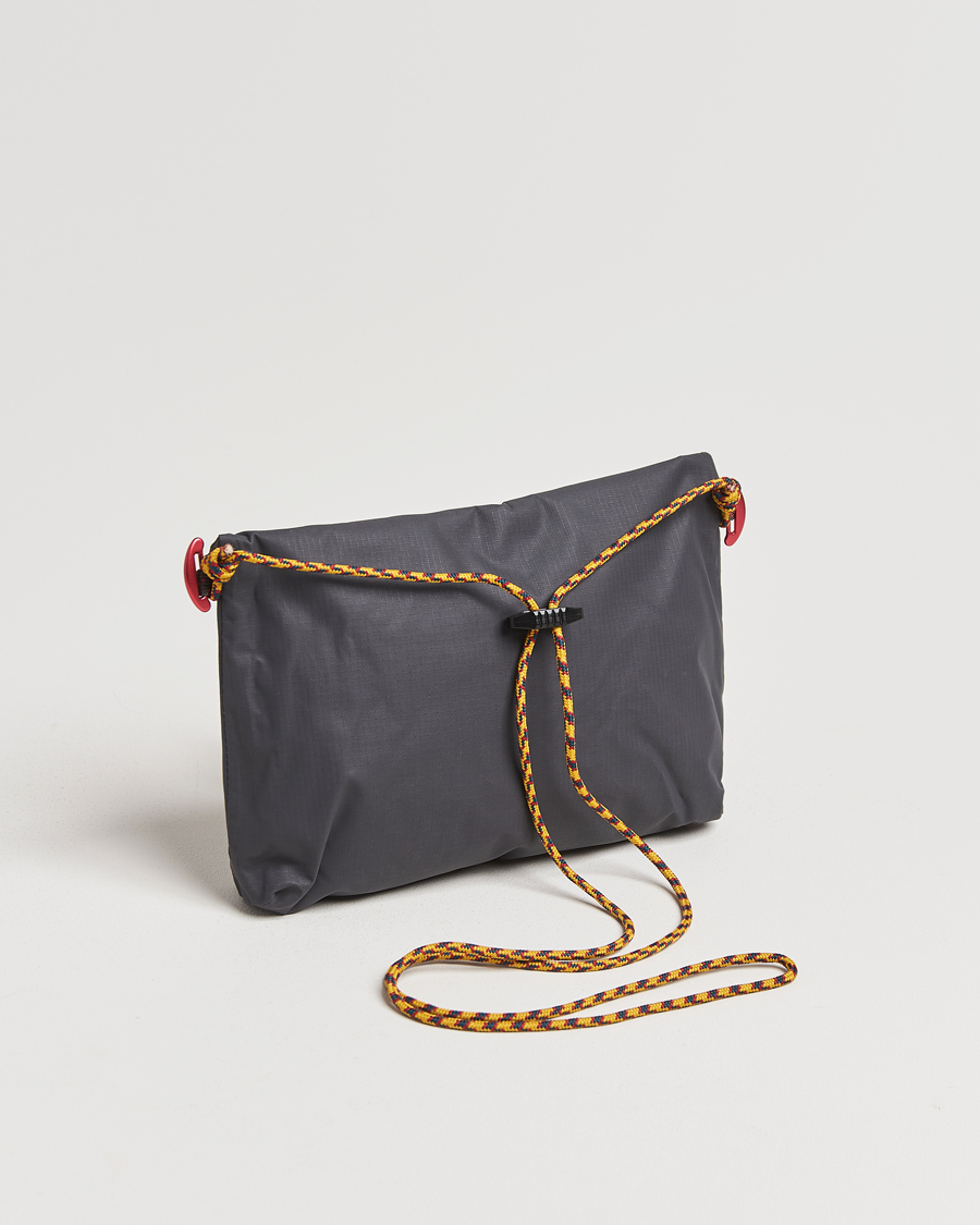 Herr | Väskor | Klättermusen | Hrid 3L Accessory Bag Raven