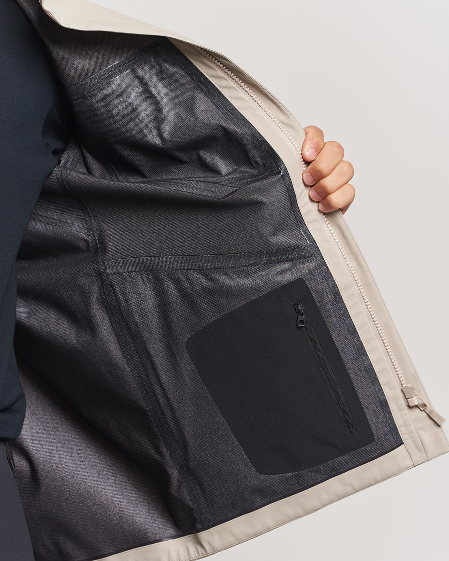 Herr | Jackor | Arc'teryx Veilance | GORE-TEX Field Jacket Rune