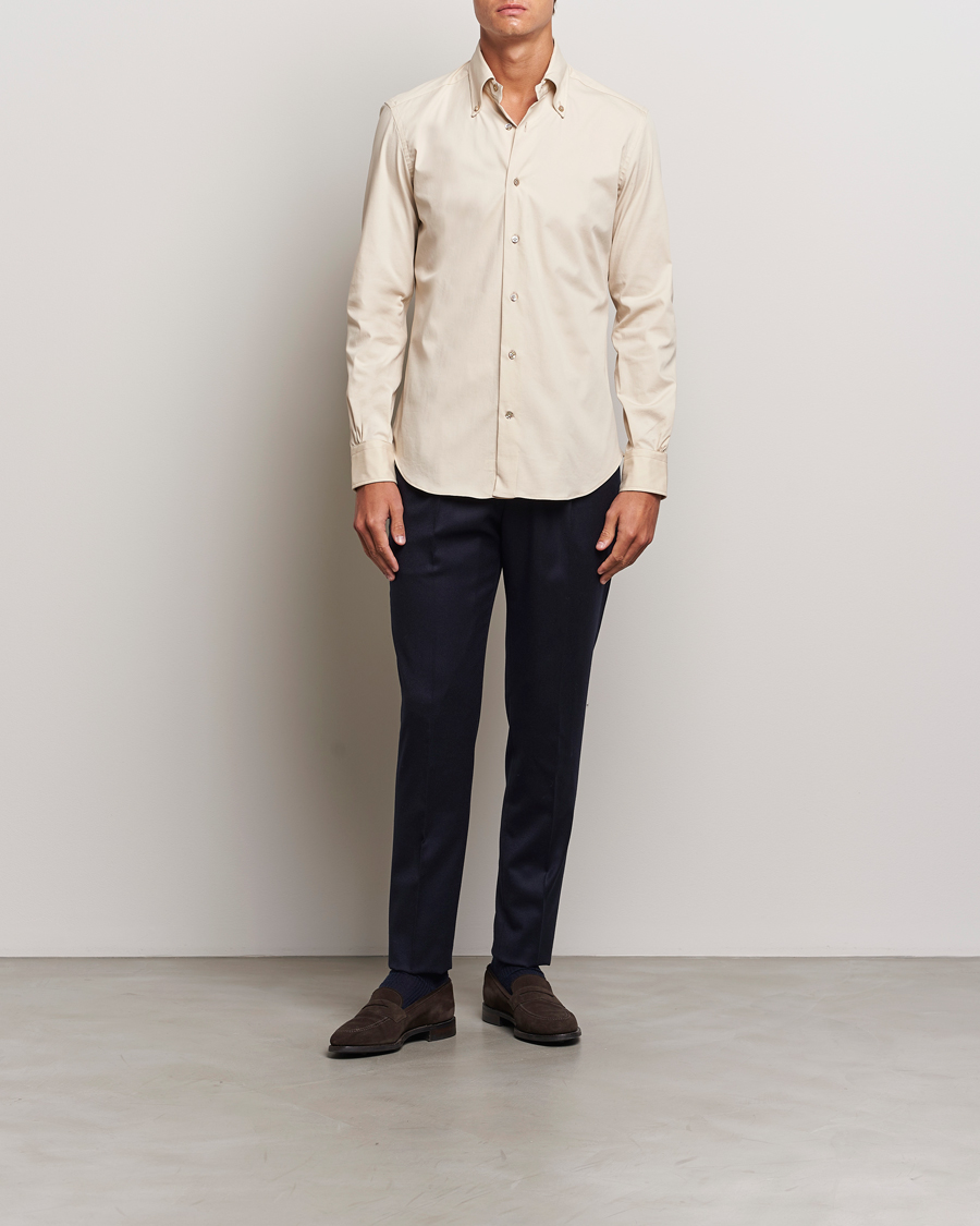 Herr | Skjortor | Mazzarelli | Soft Garment Dyed Button Down Shirt Beige