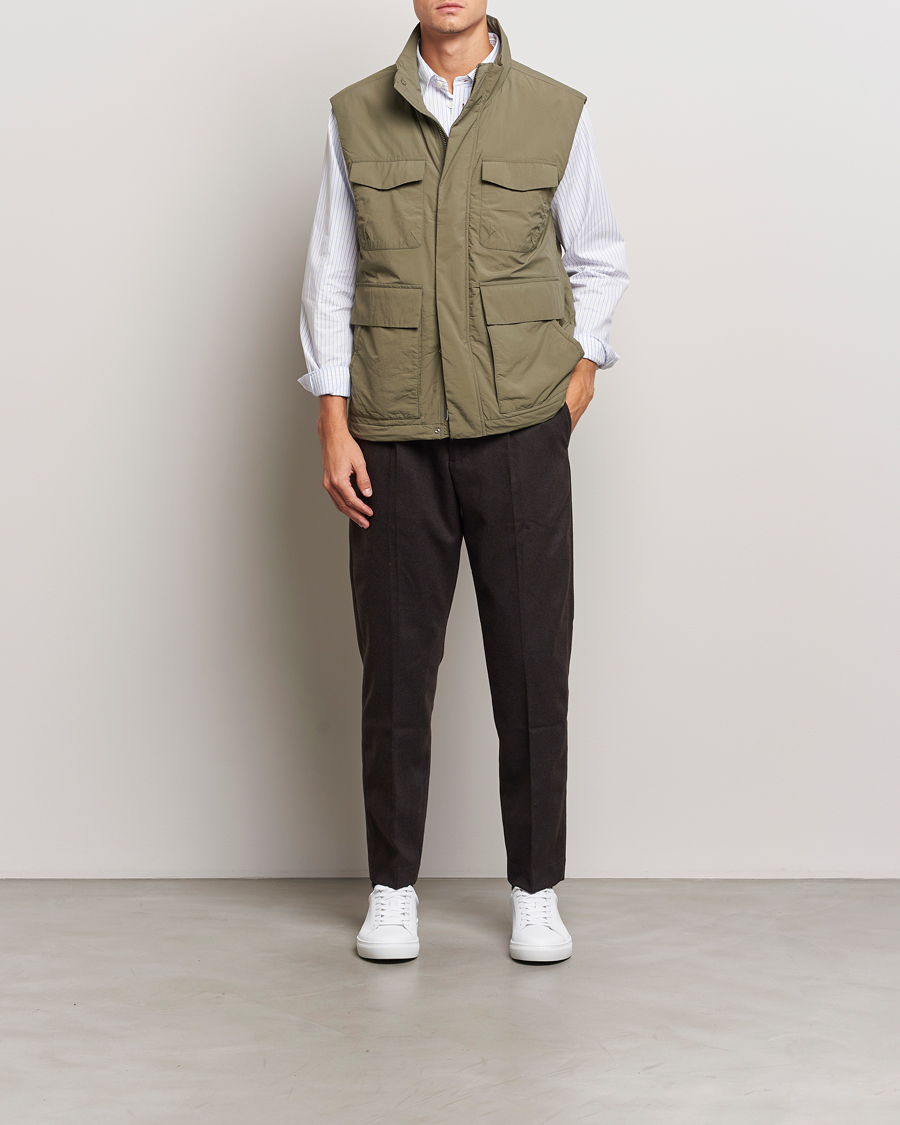 Herr | Jackor | NN07 | Perry Nylon Padded Vest Capers Green