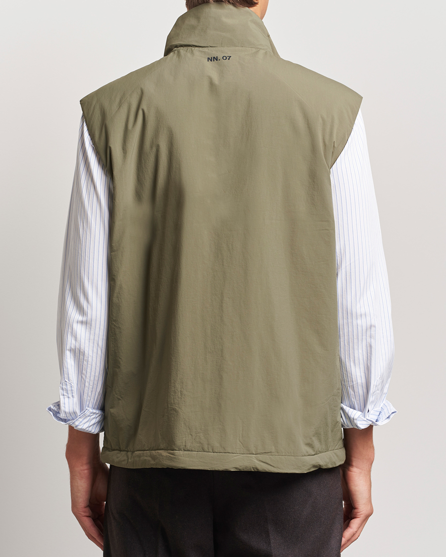 Herr | Jackor | NN07 | Perry Nylon Padded Vest Capers Green