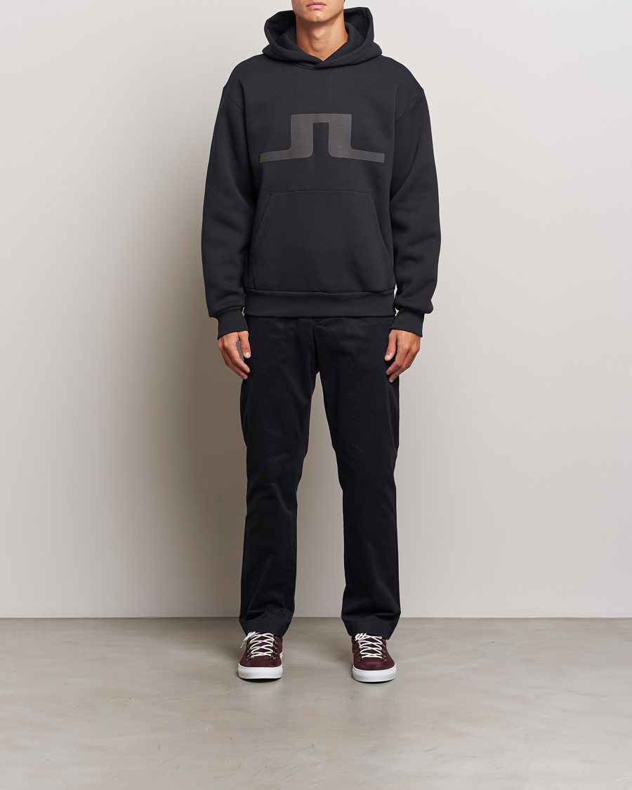 Herr | Byxor | J.Lindeberg | Lois Cloud Satin Pants Black