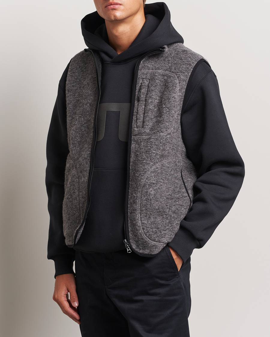 Herr | Västar | J.Lindeberg | Duncan Wool Fleece Vest Light Grey Melange
