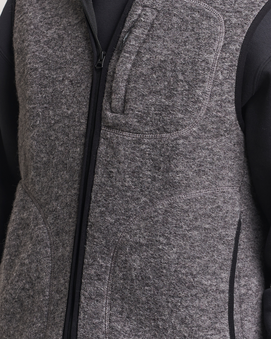 Herr | Västar | J.Lindeberg | Duncan Wool Fleece Vest Light Grey Melange
