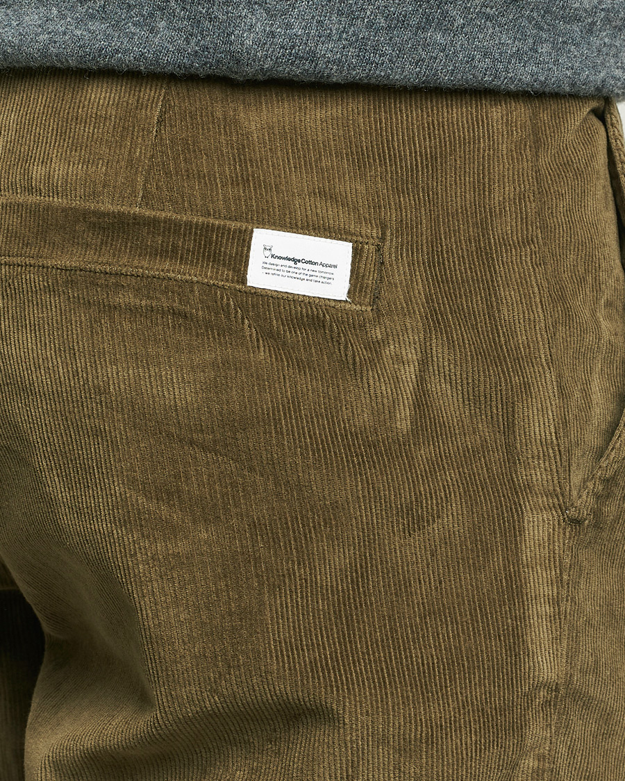 Herr | Byxor | KnowledgeCotton Apparel | Chuck Regular Cord Trousers Olive