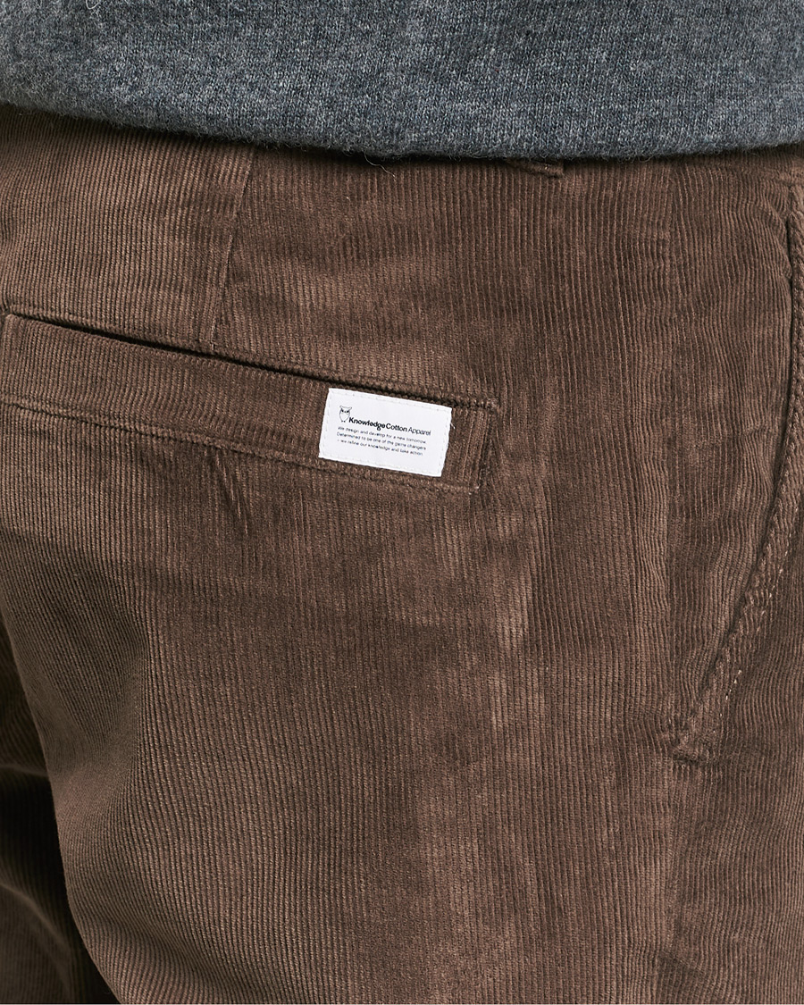 Herr | Byxor | KnowledgeCotton Apparel | Chuck Regular Cord Trousers Chocolate