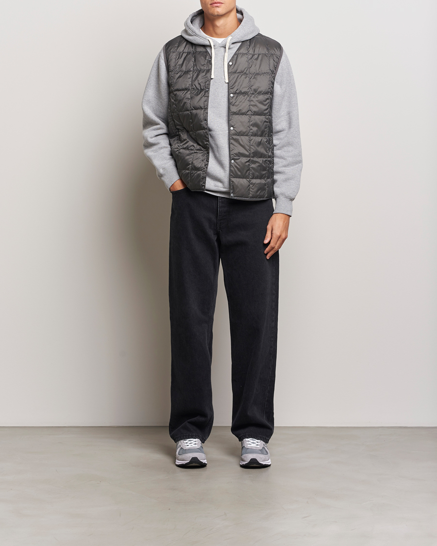 Herr | Jackor | TAION | V-Neck Lightweight Down Vest Dark Grey