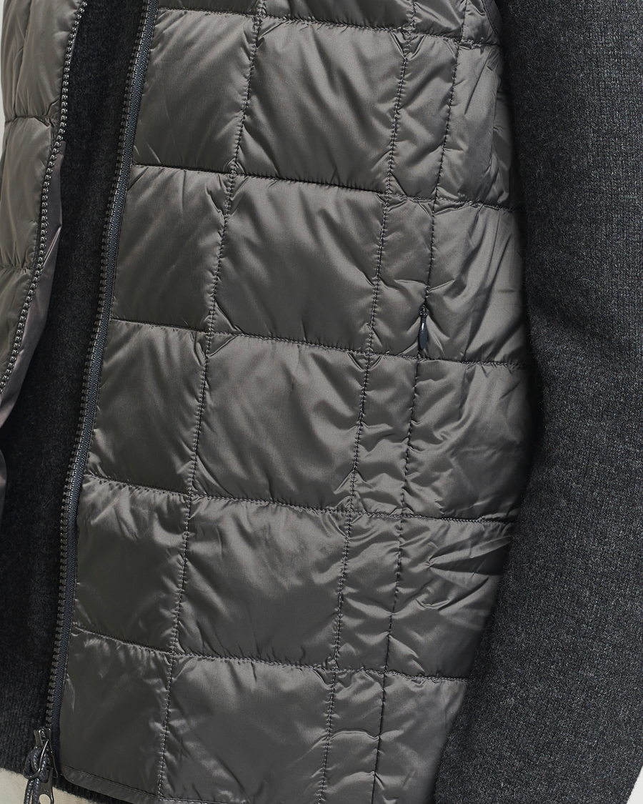 Herr | Jackor | TAION | High Neck Full Zip Lightweight Down Vest Charcoal