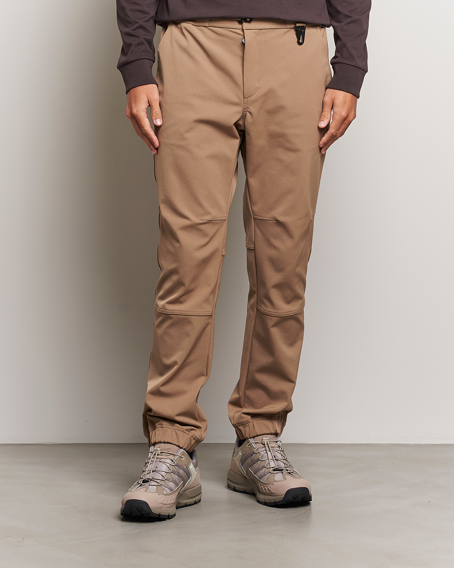 Herr | Byxor | Moncler Grenoble | Belted Tech Pants Beige