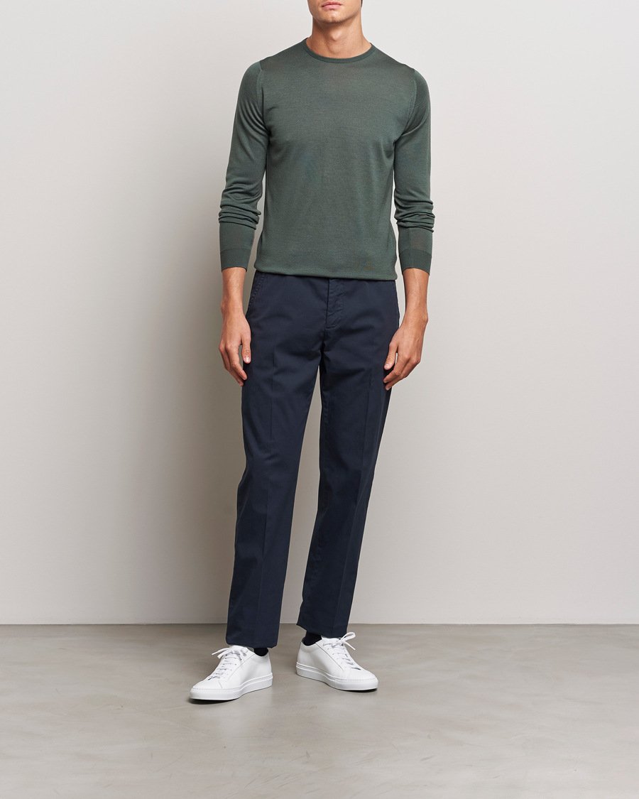 Herr | Tröjor | John Smedley | Lundy Extra Fine Merino Crew Neck Highland Green