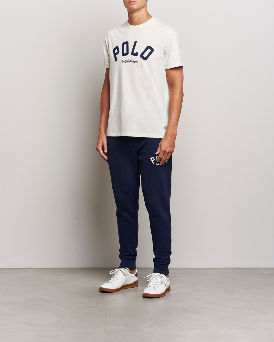 Herr | T-Shirts | Polo Ralph Lauren | RL Varsity Tee Antique Cream