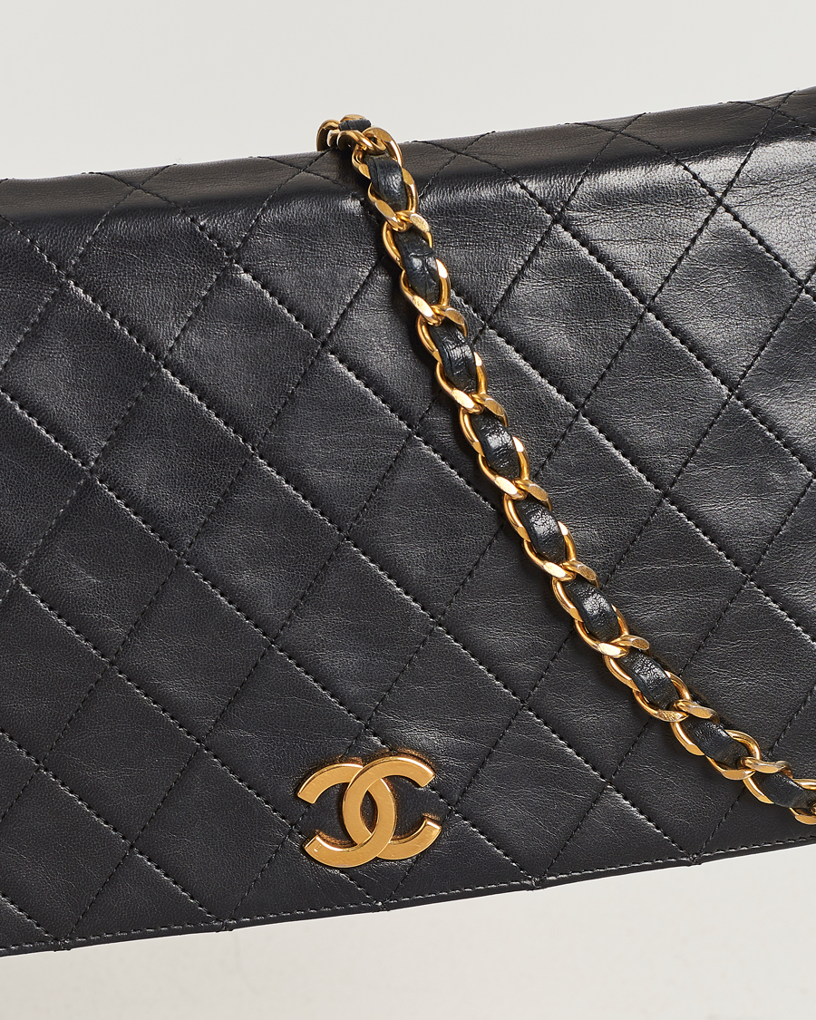 Herr | Chanel Pre-Owned Single Full Flap Bag Black Lambskin | Chanel Pre-Owned | Single Full Flap Bag Black Lambskin