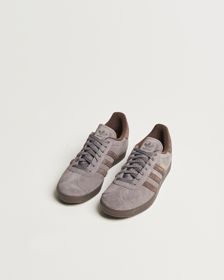 Herr | adidas Originals Gazelle Sneaker Charcoal | adidas Originals | Gazelle Sneaker Charcoal