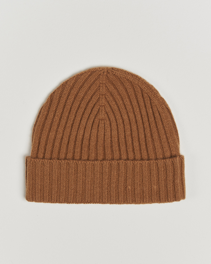 Herr | Amanda Christensen Rib Knitted Cashmere Cap Nougat | Amanda Christensen | Rib Knitted Cashmere Cap Nougat