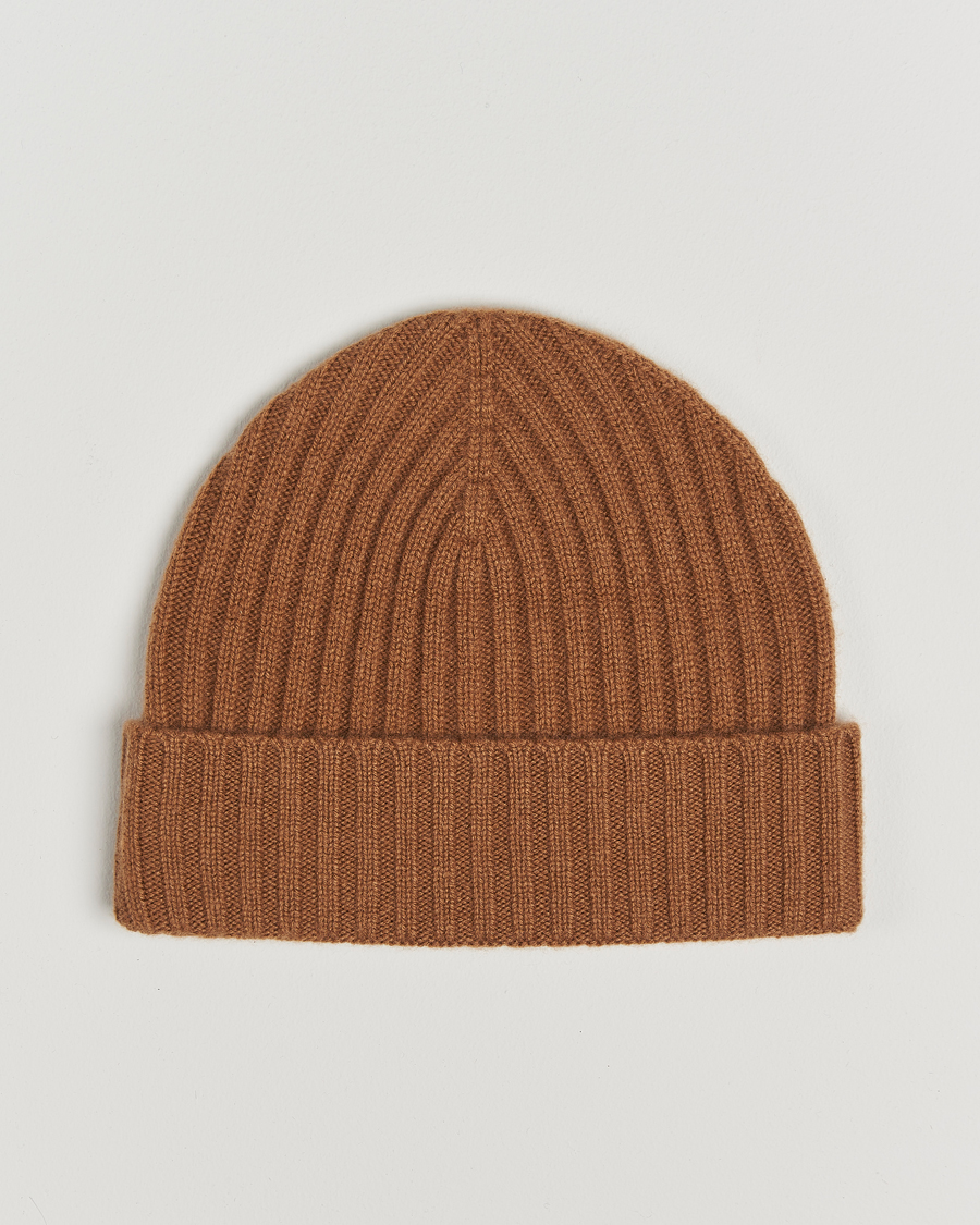 Herr | Amanda Christensen Rib Knitted Cashmere Cap Nougat | Amanda Christensen | Rib Knitted Cashmere Cap Nougat