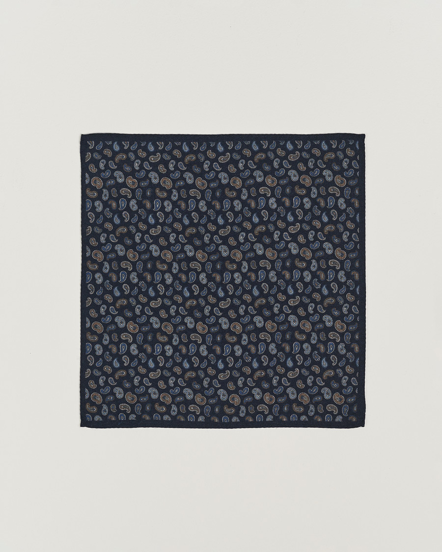 Herr | Amanda Christensen Wool Flannel Printed Paisley Pocket Square Navy | Amanda Christensen | Wool Flannel Printed Paisley Pocket Square Navy