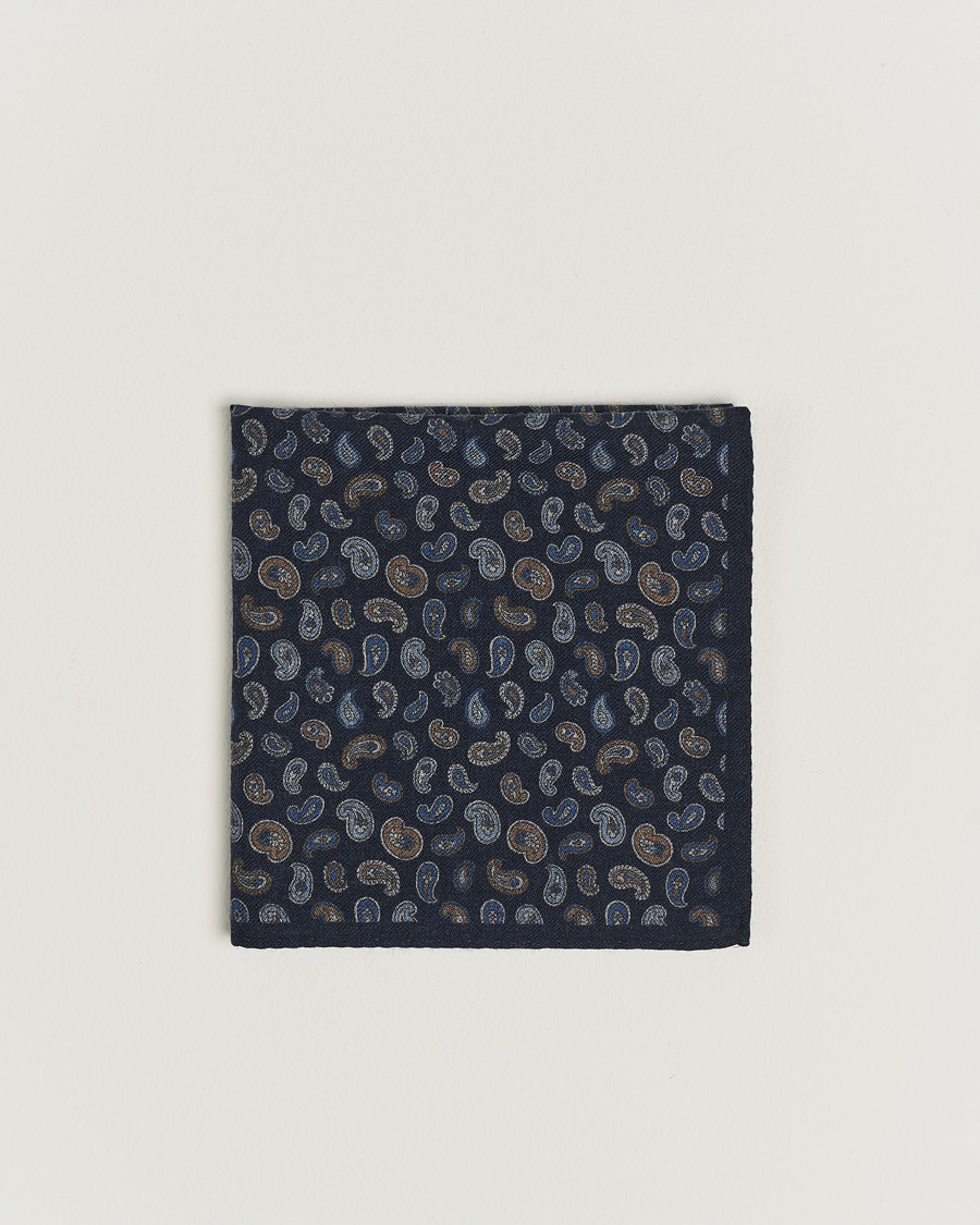 Herr | Amanda Christensen Wool Flannel Printed Paisley Pocket Square Navy | Amanda Christensen | Wool Flannel Printed Paisley Pocket Square Navy