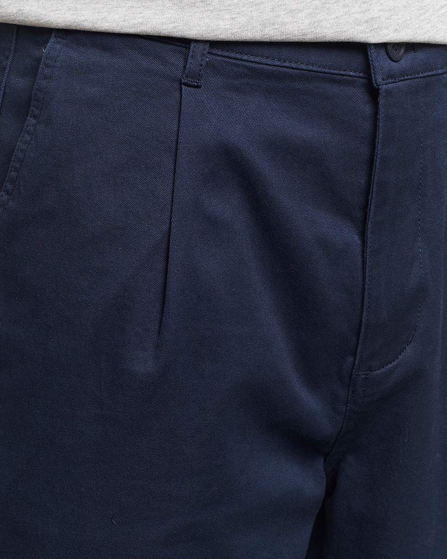 Herr | Byxor | Dockers | Original Pleated Cotton Chino Navy Blazer