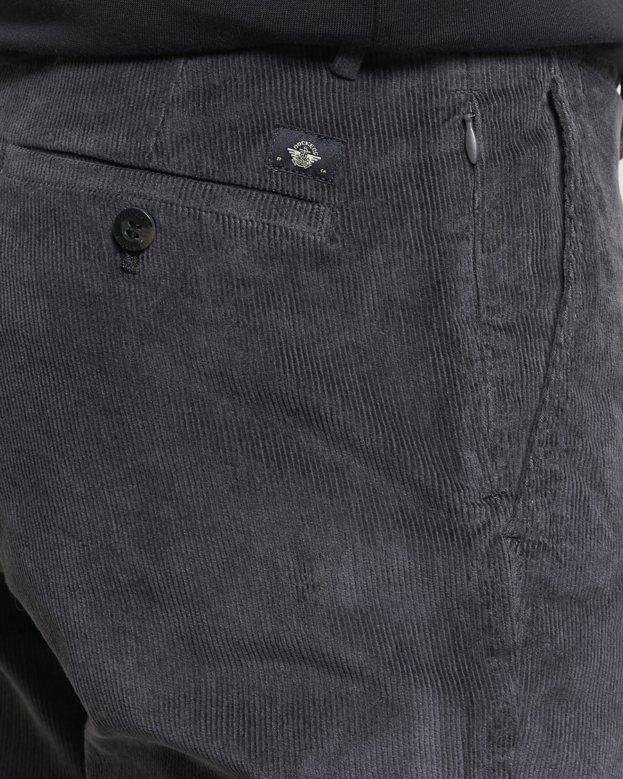 Herr | Byxor | Dockers | Slim Cotton Corduroy Chino Asphalt