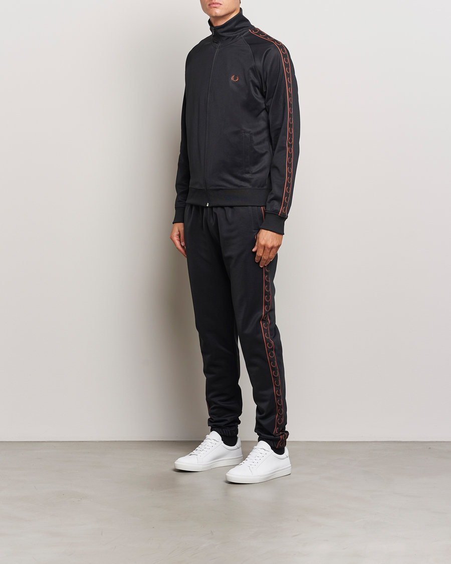 Herr | Byxor | Fred Perry | Taped Track Pants Black
