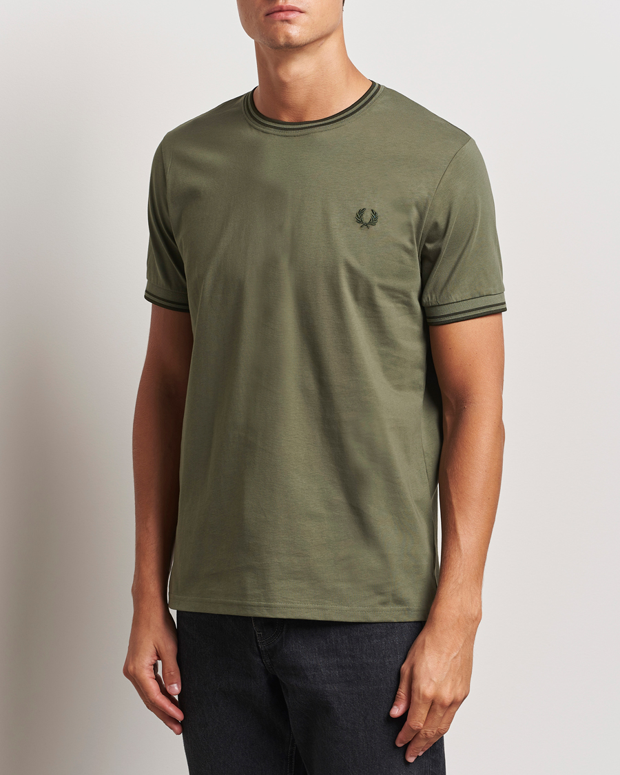 Herr | T-Shirts | Fred Perry | Twin Tipped T-Shirt Laurel Green
