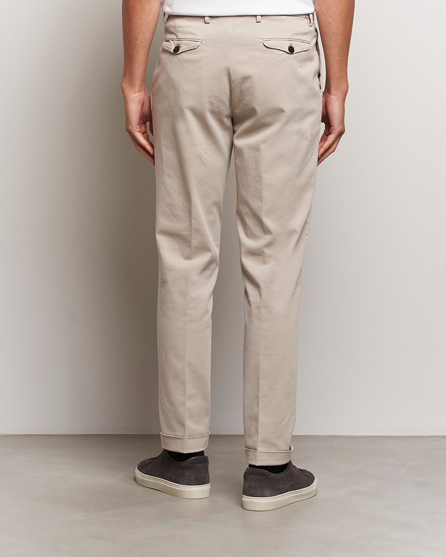 Herr | Byxor | Briglia 1949 | Easy Fit Pleated Cotton Stretch Chino Beige