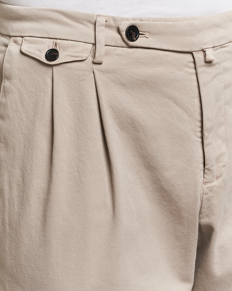 Herr | Byxor | Briglia 1949 | Easy Fit Pleated Cotton Stretch Chino Beige